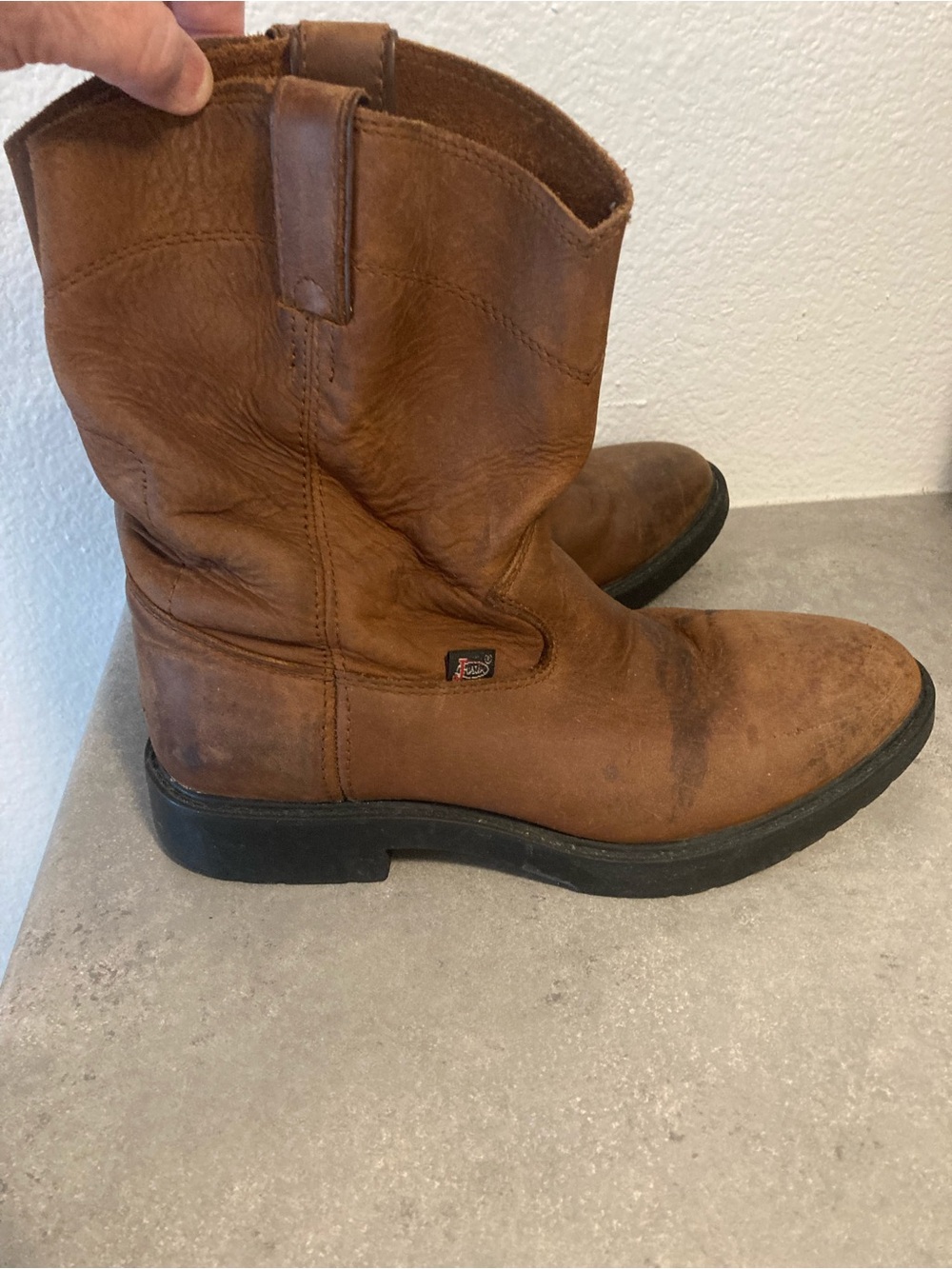 Justin Distressed Work Boot - Picture 5 of 10